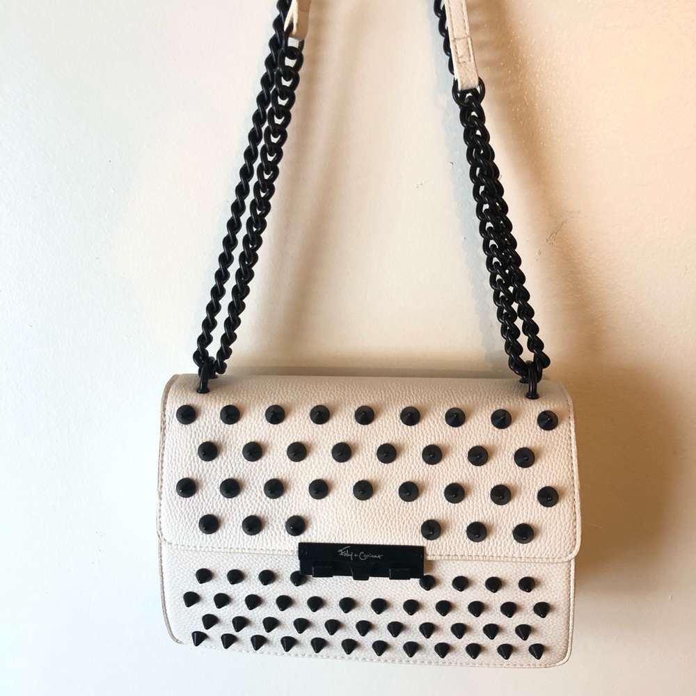 Edgy white leather black studded bag 🖤